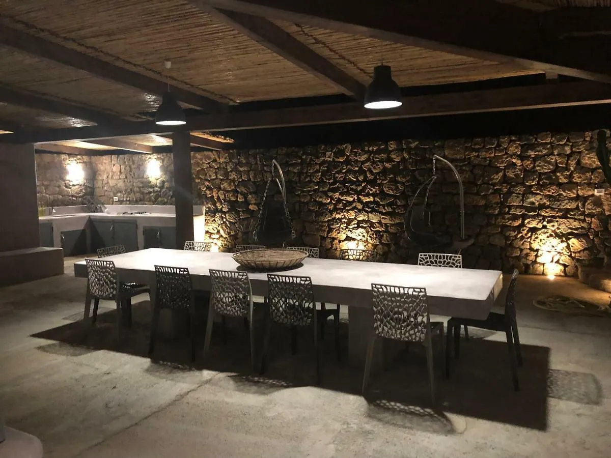 Dammuso Rekhale Vila Scauri  Villa Scauri (Sicily)